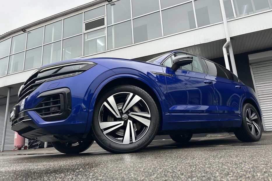 Продам Volkswagen Touareg Platinum R-Line 2021 года в Киеве