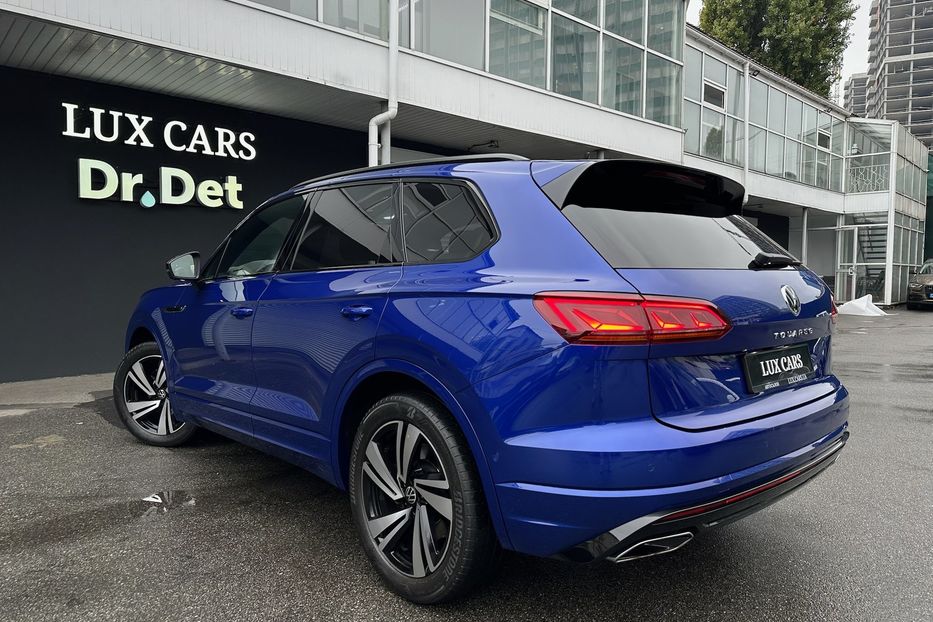 Продам Volkswagen Touareg Platinum R-Line 2021 года в Киеве