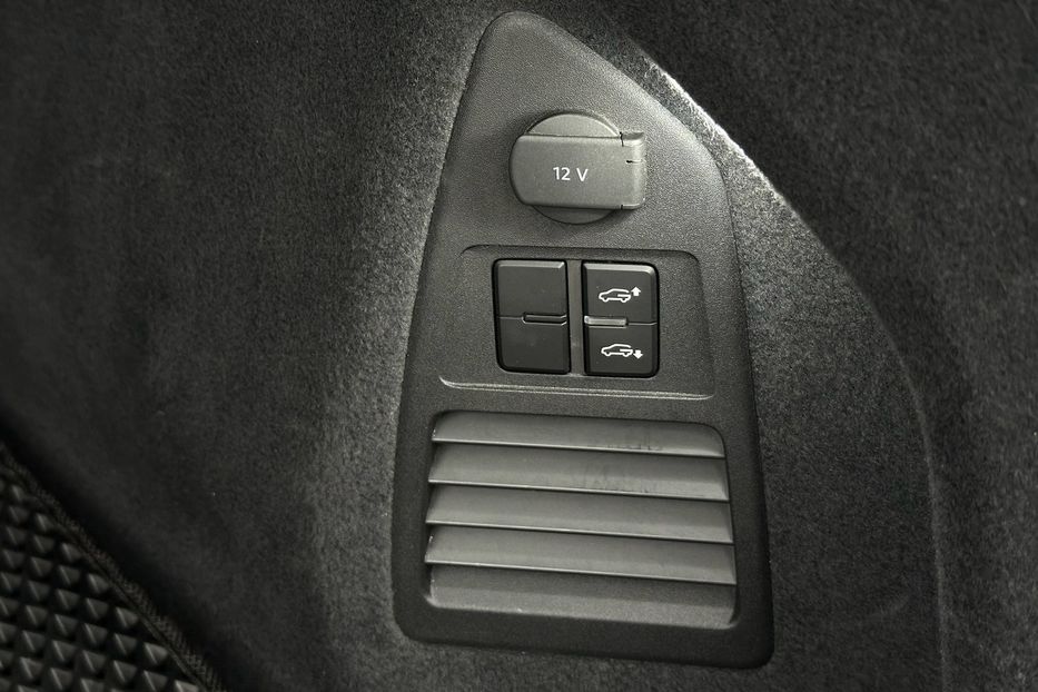 Продам Volkswagen Touareg Platinum R-Line 2021 года в Киеве