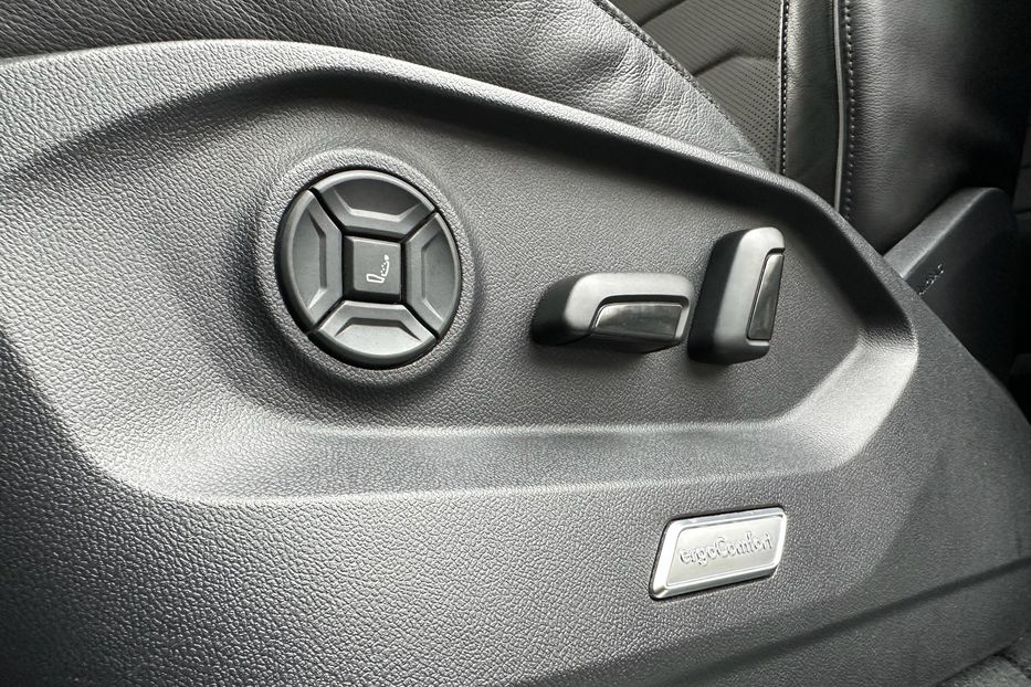 Продам Volkswagen Touareg Platinum R-Line 2021 года в Киеве