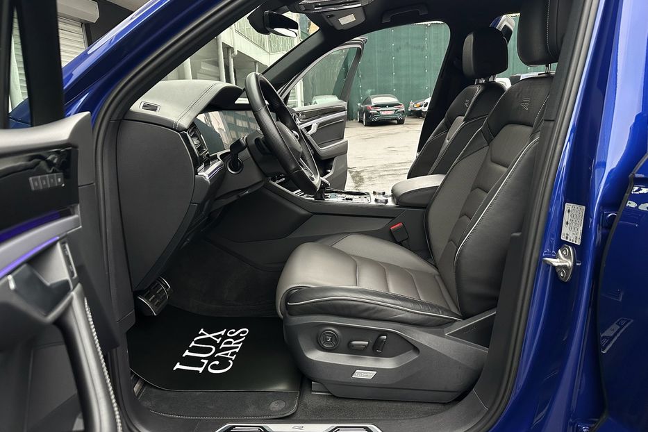 Продам Volkswagen Touareg Platinum R-Line 2021 года в Киеве