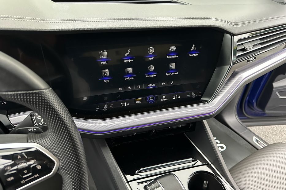 Продам Volkswagen Touareg Platinum R-Line 2021 года в Киеве