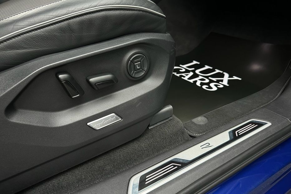 Продам Volkswagen Touareg Platinum R-Line 2021 года в Киеве