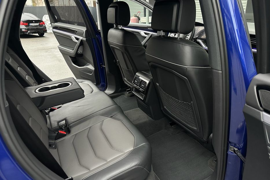 Продам Volkswagen Touareg Platinum R-Line 2021 года в Киеве