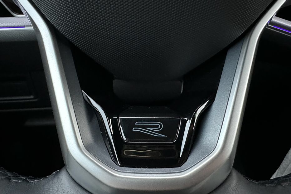 Продам Volkswagen Touareg Platinum R-Line 2021 года в Киеве