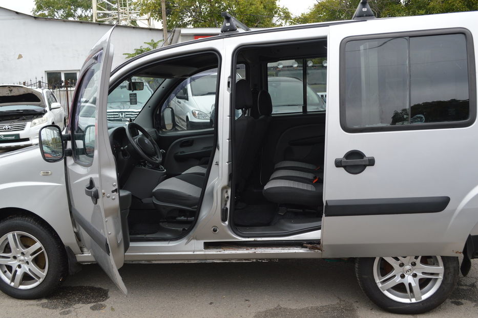 Продам Fiat Doblo пасс. 2006 года в Одессе
