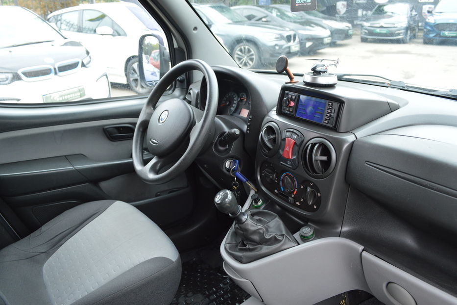 Продам Fiat Doblo пасс. 2006 года в Одессе