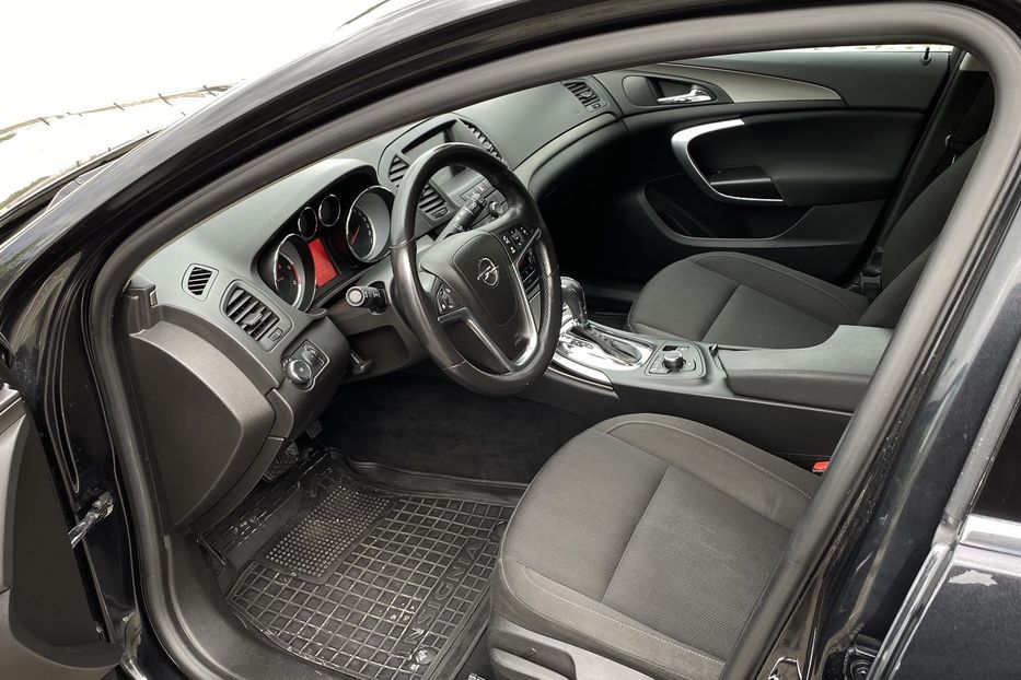 Продам Opel Insignia 2010 года в Луцке