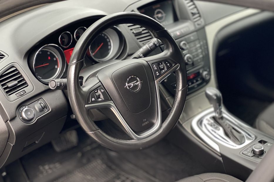 Продам Opel Insignia 2010 года в Луцке