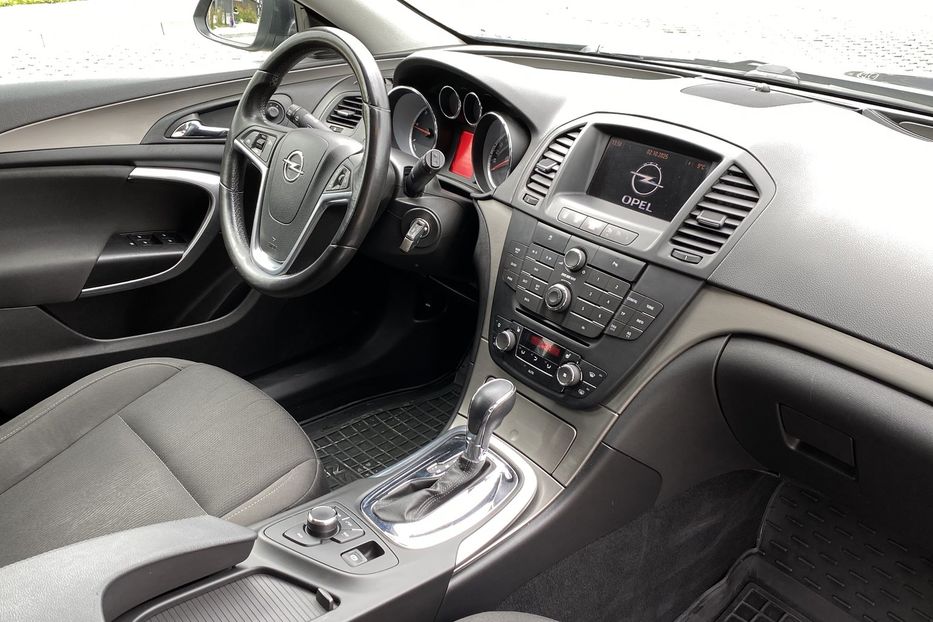 Продам Opel Insignia 2010 года в Луцке