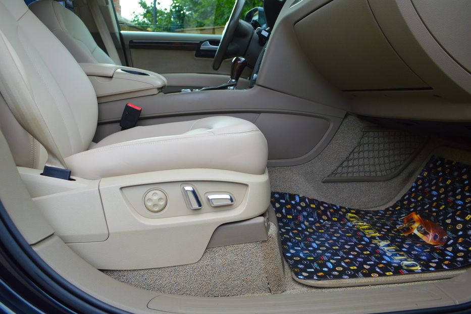 Продам Audi Q7 2010 года в Одессе