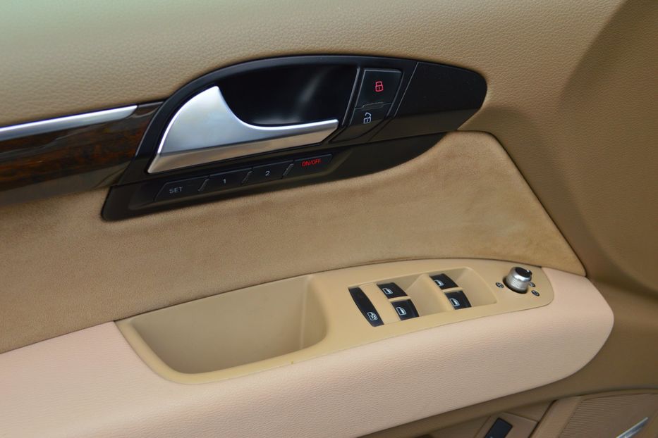 Продам Audi Q7 2010 года в Одессе
