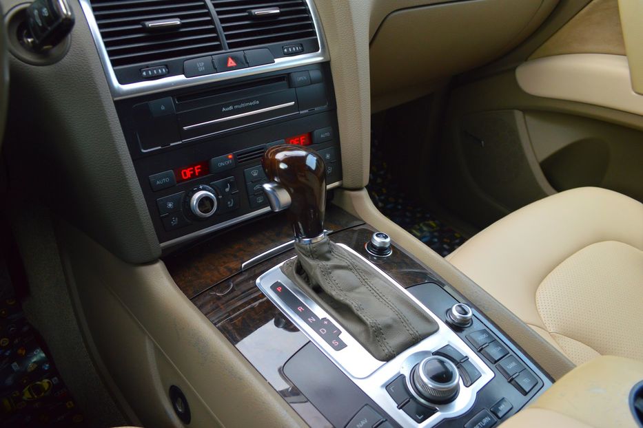 Продам Audi Q7 2010 года в Одессе