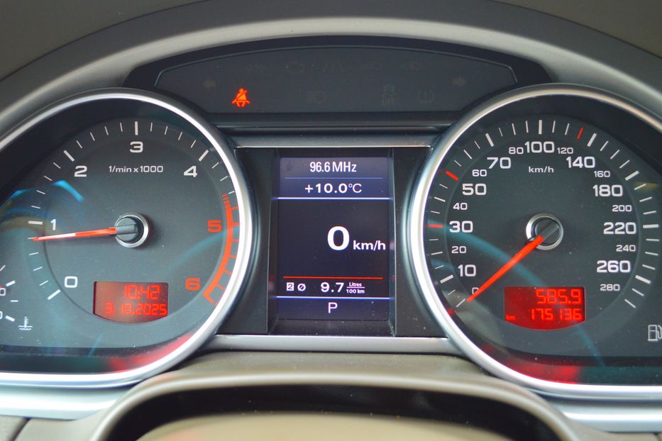 Продам Audi Q7 2010 года в Одессе