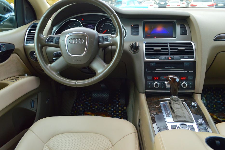 Продам Audi Q7 2010 года в Одессе