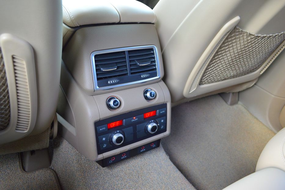 Продам Audi Q7 2010 года в Одессе