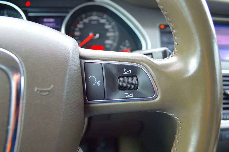 Продам Audi Q7 2010 года в Одессе