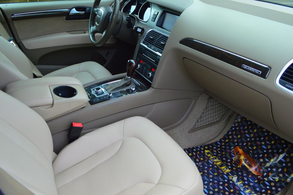 Продам Audi Q7 2010 года в Одессе