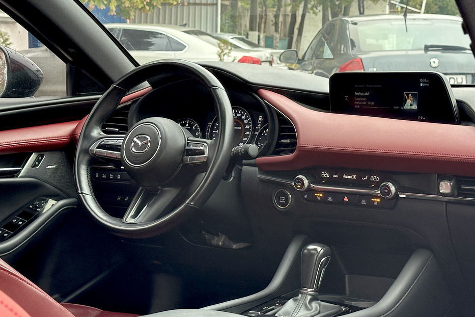 Продам Mazda 3 2.5T Premium Plus 2021 года в Киеве