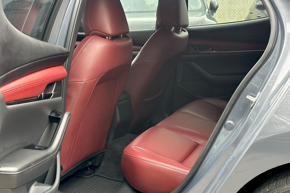 Продам Mazda 3 2.5T Premium Plus 2021 года в Киеве