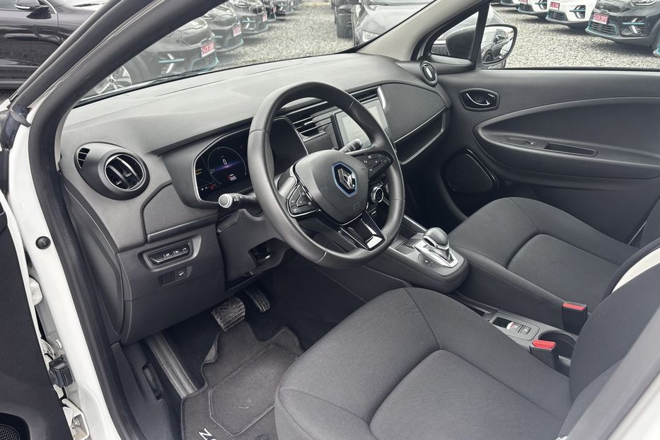 Продам Renault Zoe 51 квт  авто у Львові  2020 года в Львове