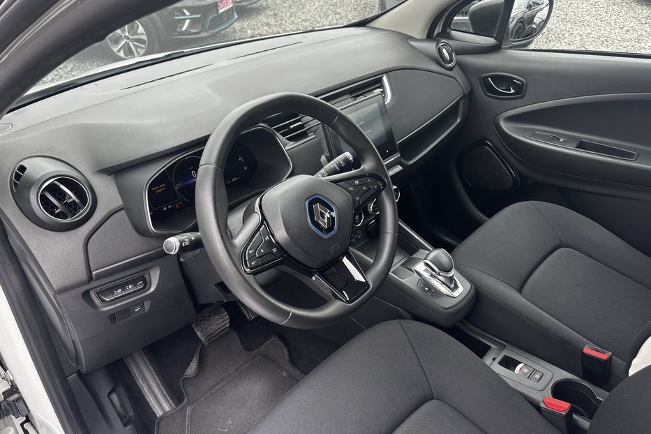 Продам Renault Zoe 51 квт  авто у Львові  2020 года в Львове