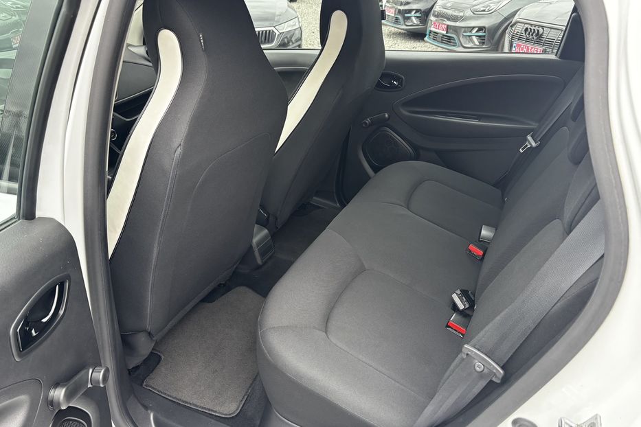 Продам Renault Zoe 51 квт  авто у Львові  2020 года в Львове