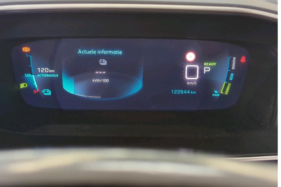Продам Peugeot 2008 GT EV 50 KW авто в дорозі  2020 года в Львове