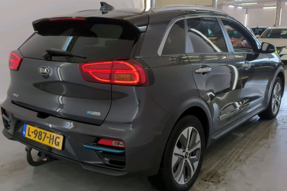 Продам Kia Niro 64 KW авто в дорозі  2020 года в Львове