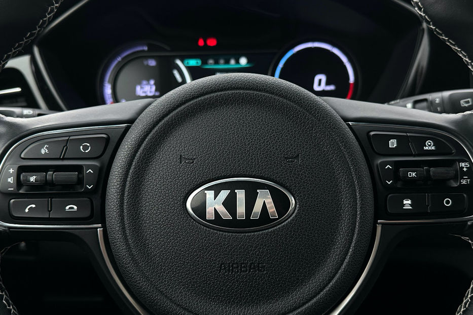 Продам Kia Niro 64 кВт Макс. комплектація 2020 года в Львове