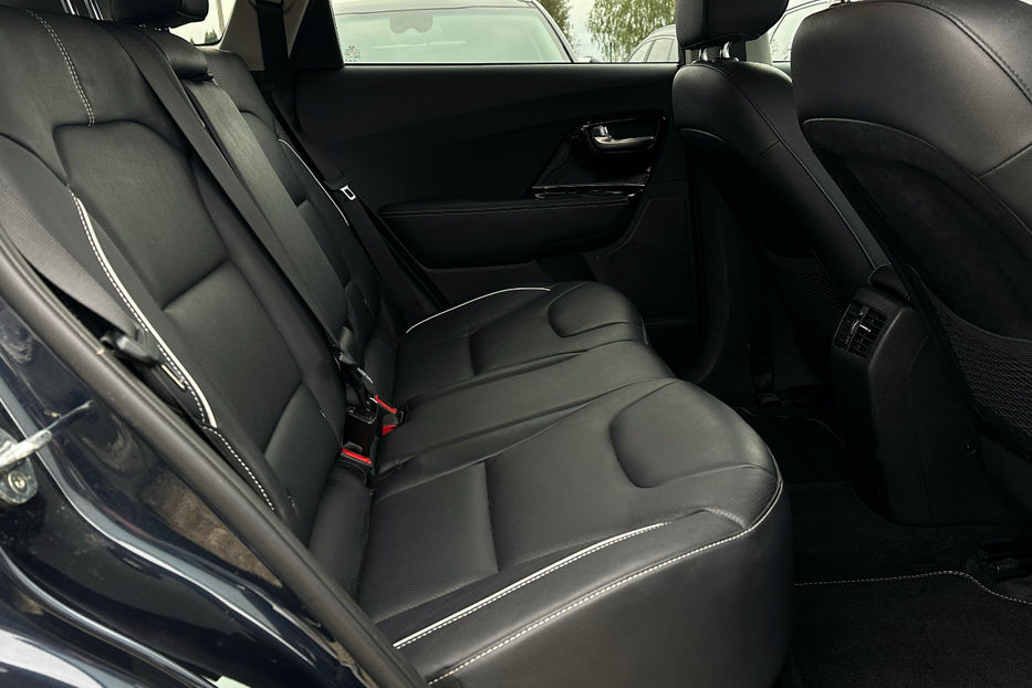 Продам Kia Niro 64 кВт Макс. комплектація 2020 года в Львове