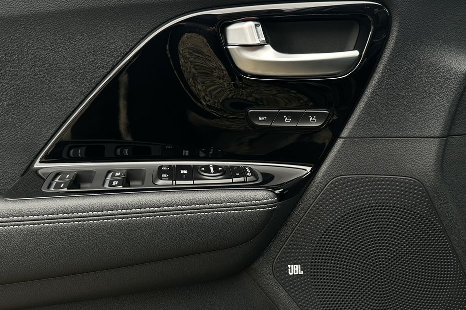 Продам Kia Niro 64 кВт Макс. комплектація 2020 года в Львове