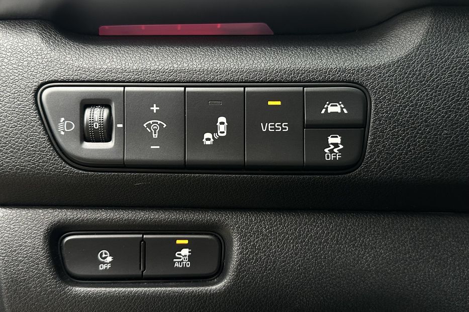 Продам Kia Niro 64 кВт Макс. комплектація 2020 года в Львове