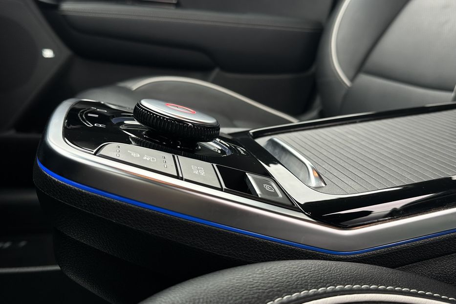 Продам Kia Niro 64 кВт Макс. комплектація 2020 года в Львове