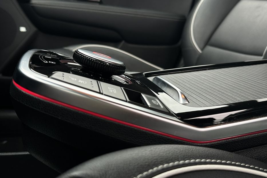Продам Kia Niro 64 кВт Макс. комплектація 2020 года в Львове
