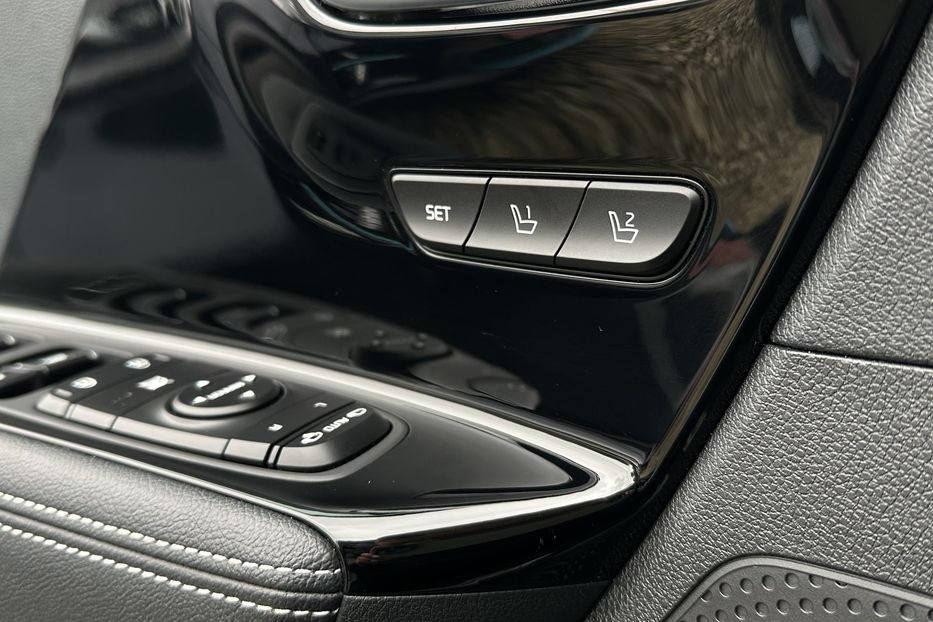 Продам Kia Niro 64 кВт Макс. комплектація 2020 года в Львове