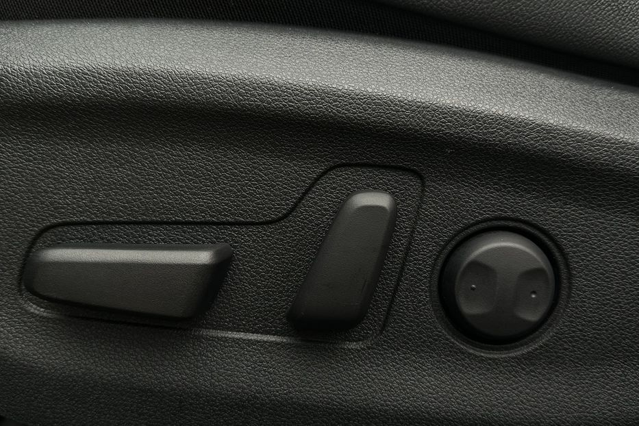 Продам Kia Niro 64 кВт Макс. комплектація 2020 года в Львове