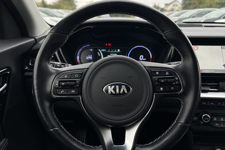 Продам Kia Niro 64 кВт Макс. комплектація 2020 года в Львове