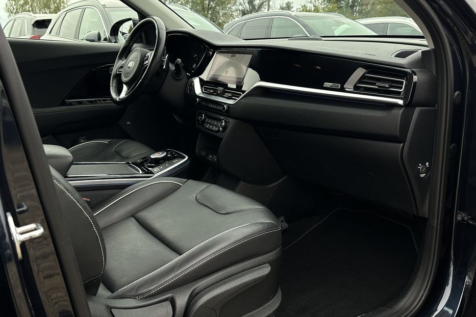 Продам Kia Niro 64 кВт Макс. комплектація 2020 года в Львове