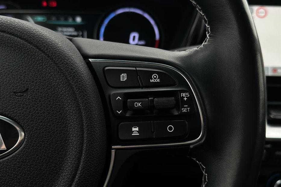 Продам Kia Niro 64 кВт Макс. комплектація 2020 года в Львове