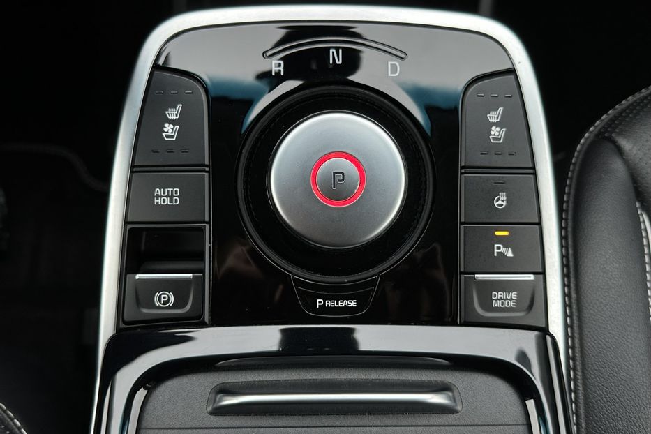 Продам Kia Niro 64 кВт Макс. комплектація 2020 года в Львове