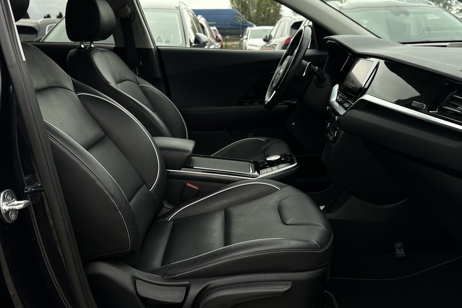 Продам Kia Niro 64 кВт Макс. комплектація 2020 года в Львове