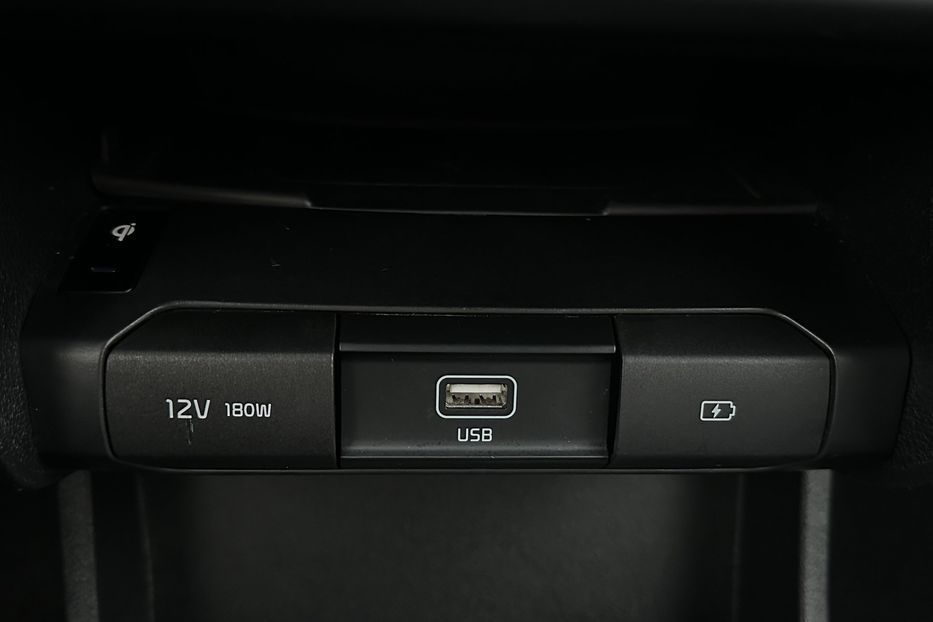 Продам Kia Niro 64 кВт Макс. комплектація 2020 года в Львове