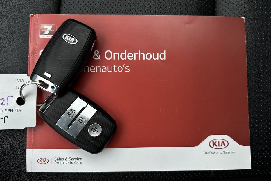Продам Kia Niro 64 кВт Макс. комплектація 2020 года в Львове