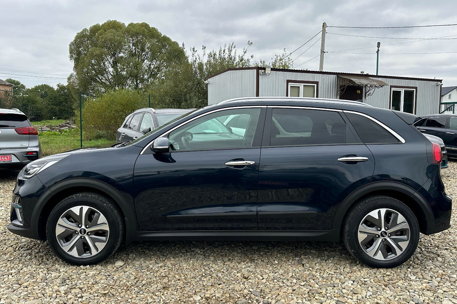 Продам Kia Niro 64 кВт Макс. комплектація 2020 года в Львове