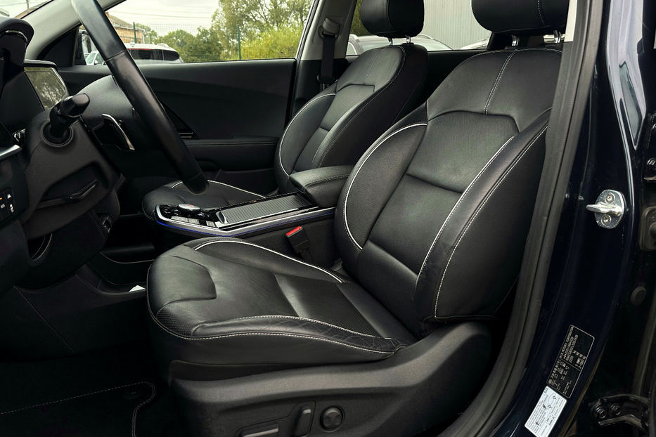 Продам Kia Niro 64 кВт Макс. комплектація 2020 года в Львове