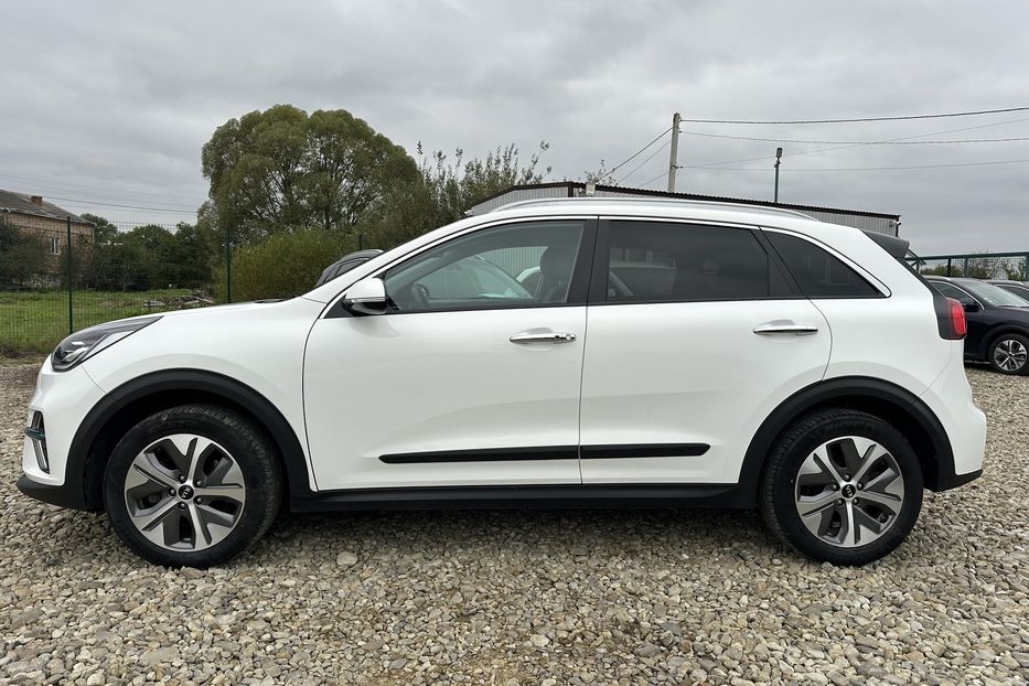 Продам Kia Niro 64 кВт Макс. комплектація 2021 года в Львове