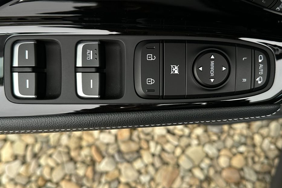 Продам Kia Niro 64 кВт Макс. комплектація 2021 года в Львове