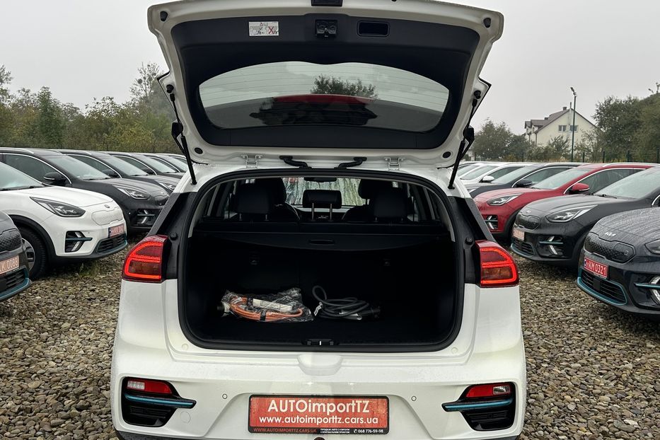 Продам Kia Niro 64 кВт Макс. комплектація 2021 года в Львове