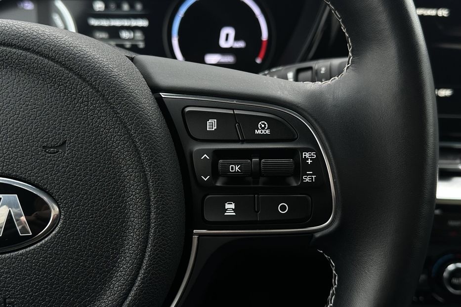 Продам Kia Niro 64 кВт Макс. комплектація 2021 года в Львове